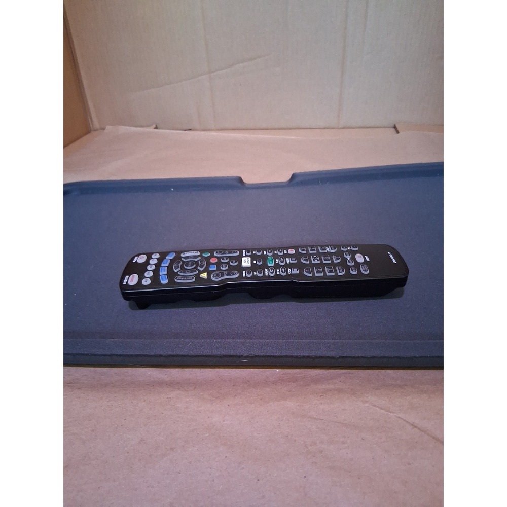 5 Device Programmable Universal Remote Control UR5L-9000L-IP Tested Working - Picture 3 of 4
